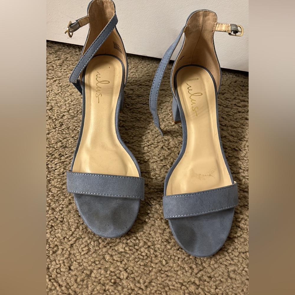 Block heel sandals
